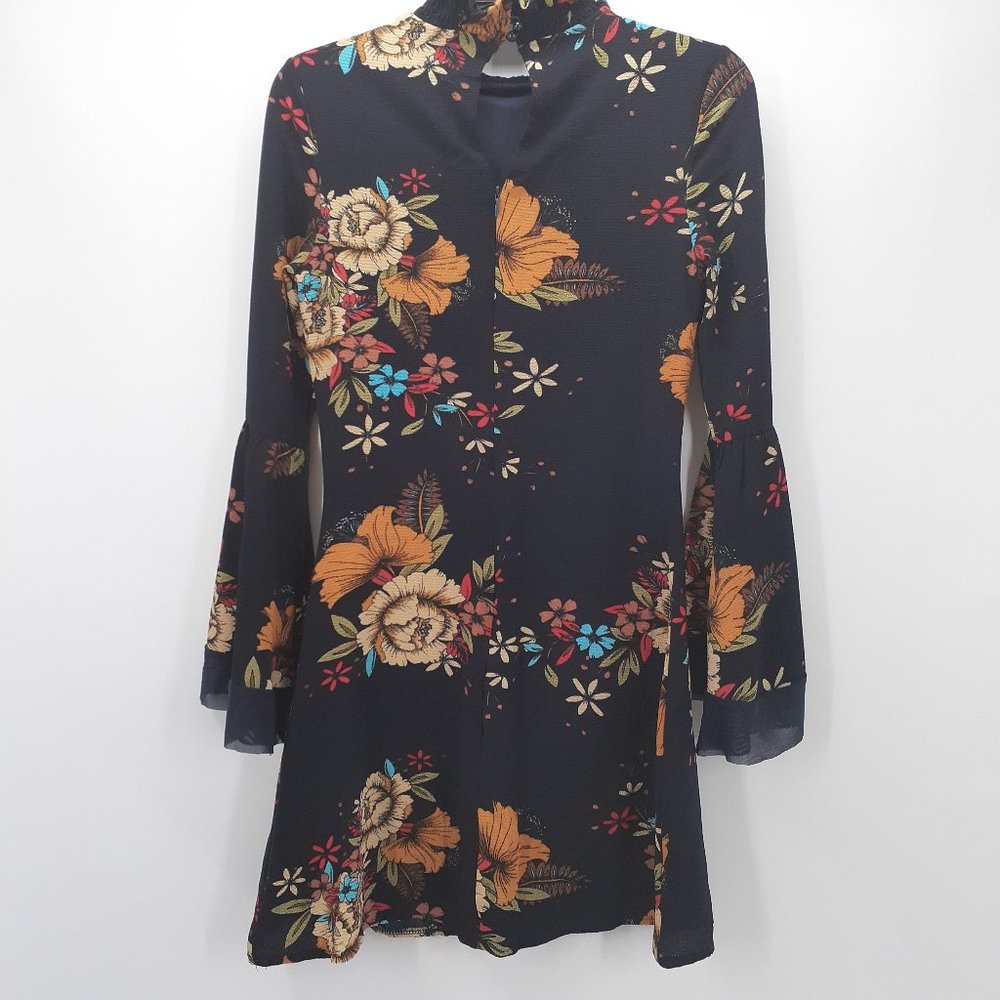 PARISIAN Floral Bell Sleeve Mini Dress NEW - Picture 4 of 6